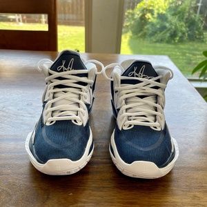Nike Kyrie Infinity 1 World 1 People